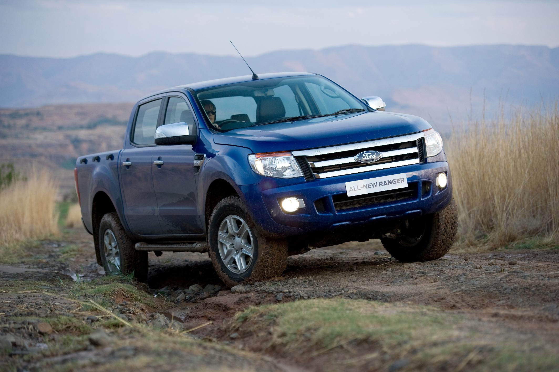 Ford Ranger 2.2 TDCi Double Cab Limited Autocar